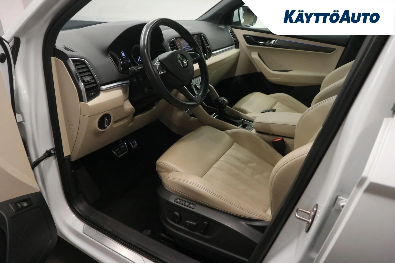 SKODA Karoq SXZ-219 carousel image