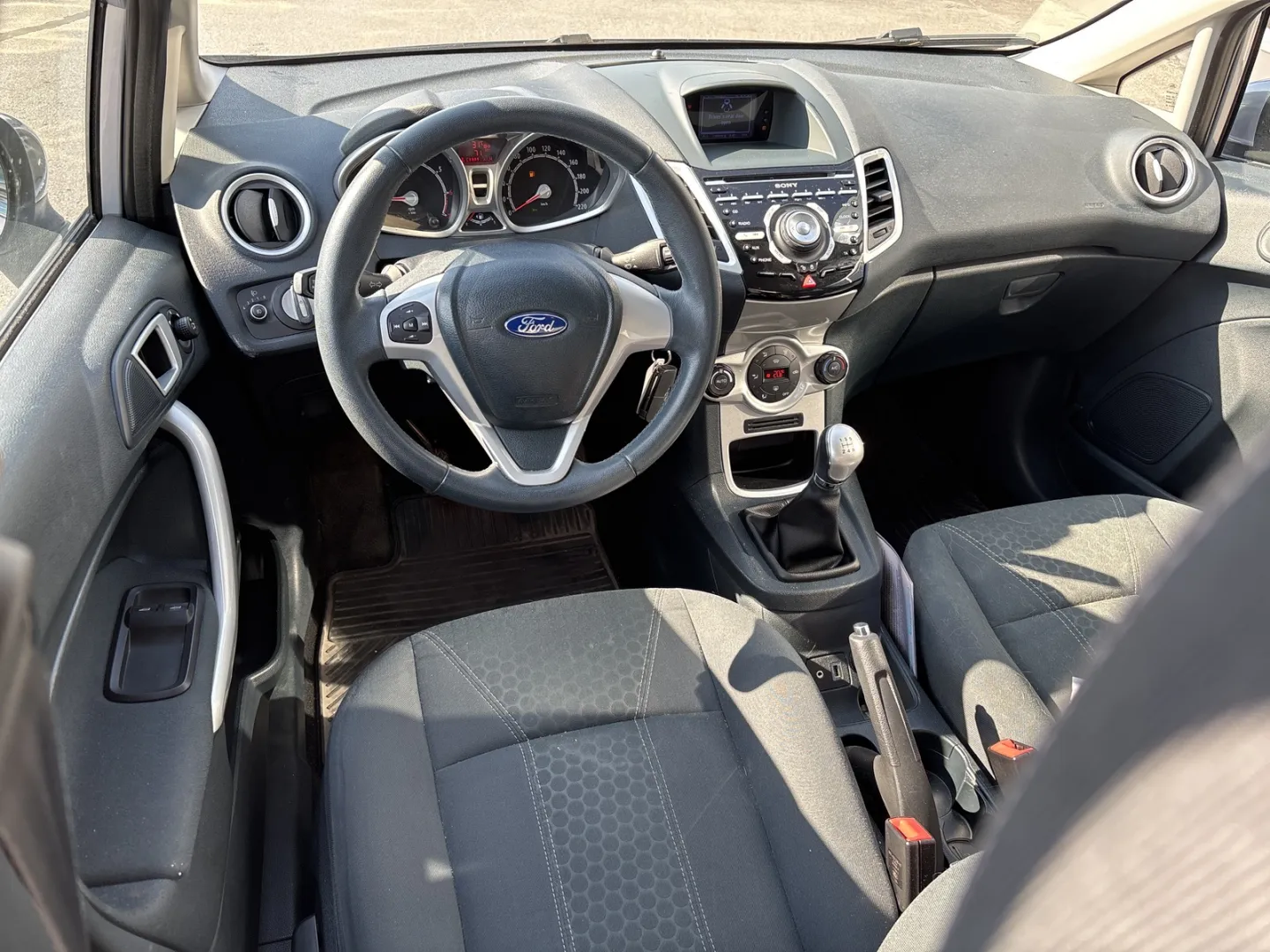 FORD Fiesta OTS-737 carousel image