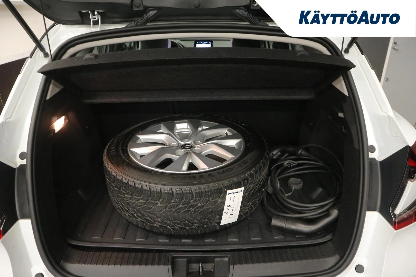 RENAULT Captur MYV-184 carousel image