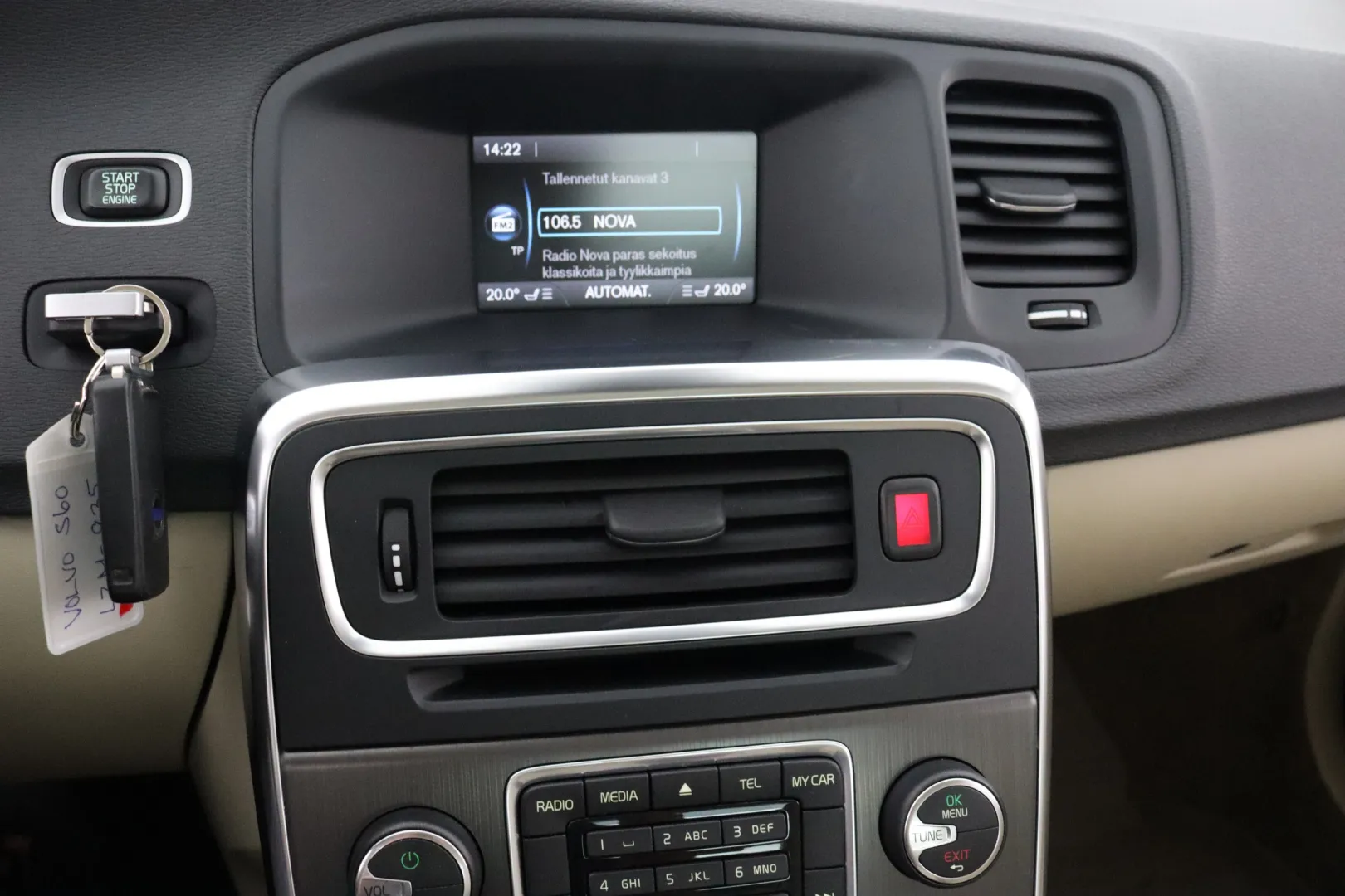 VOLVO S60 LZM-935 carousel image