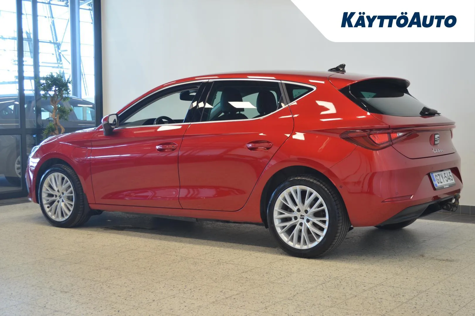 SEAT Leon GZY-545 carousel image