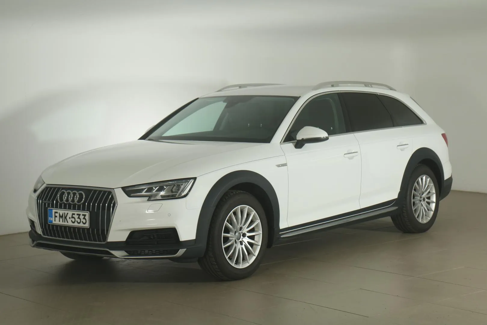 AUDI A4 allroad quattro FMK-533 carousel image