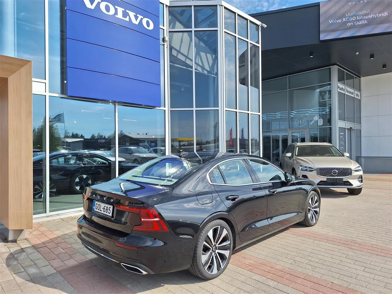 VOLVO S60 GOL-685 carousel image