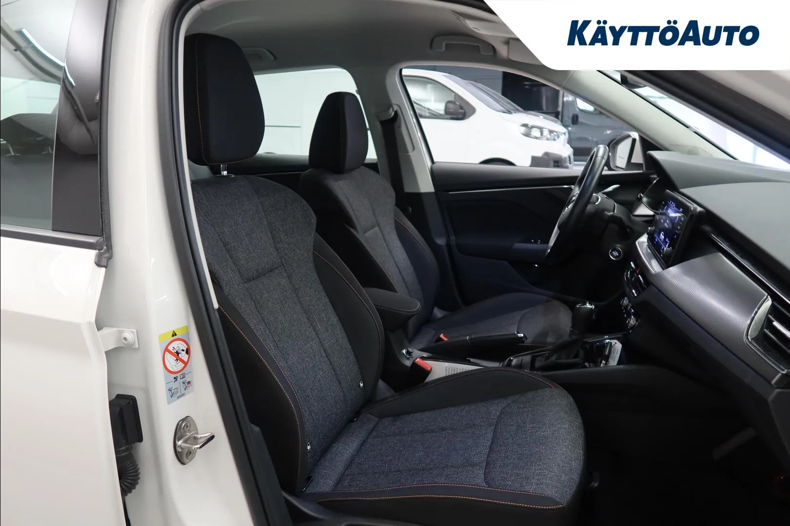 Skoda Kamiq ETN-181 carousel image