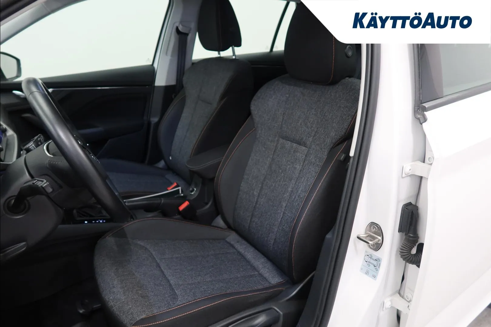 Skoda Kamiq ETN-181 carousel image