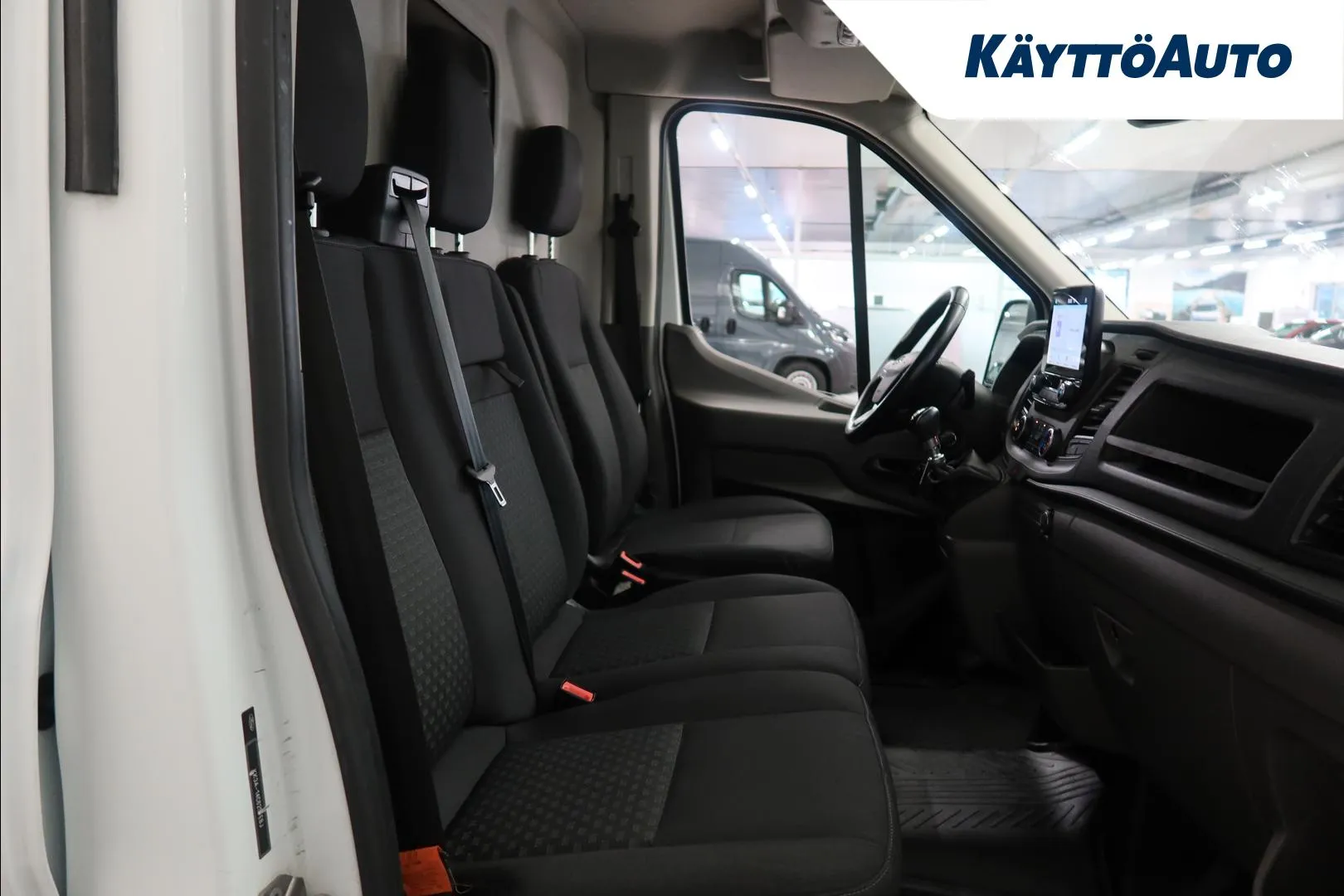 Ford Transit COU-578 carousel image