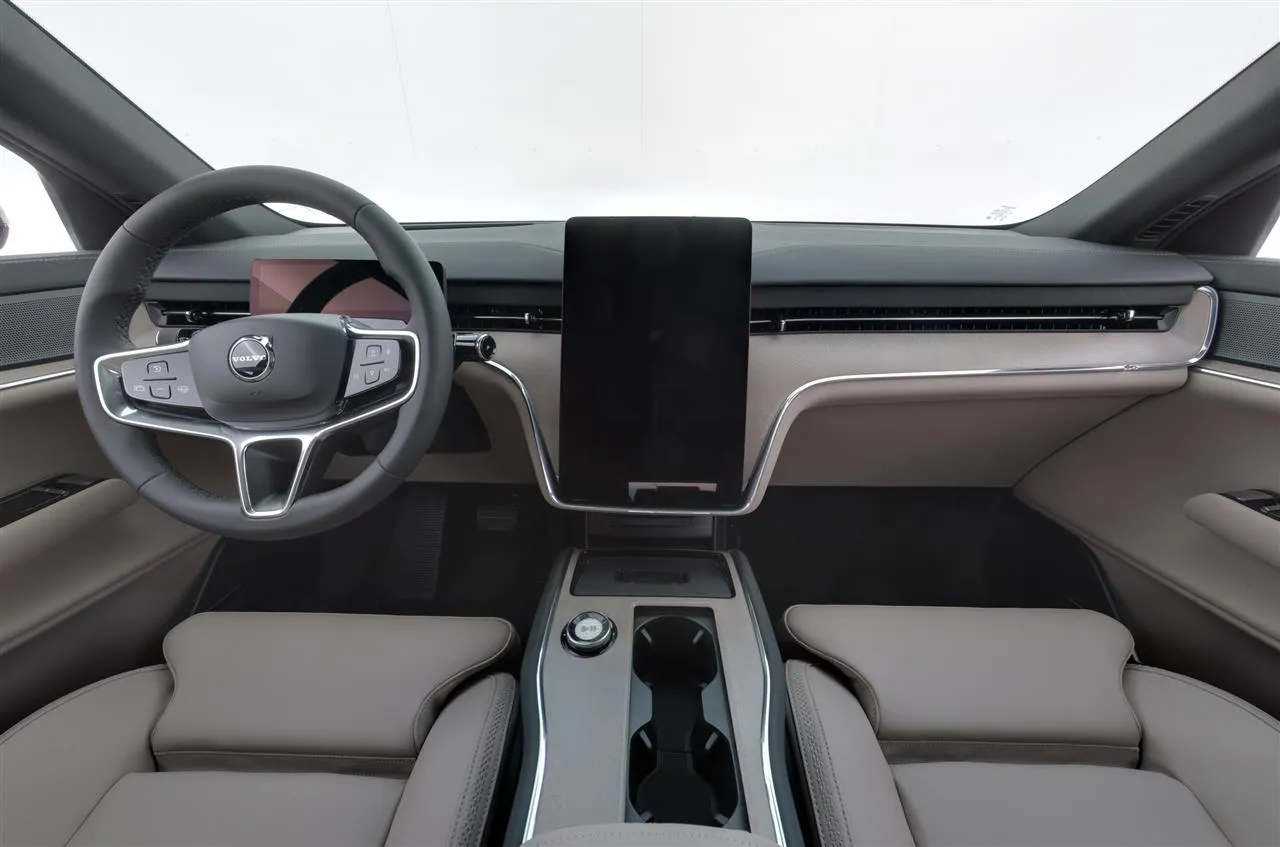 Volvo EX90 CSI-958 carousel image