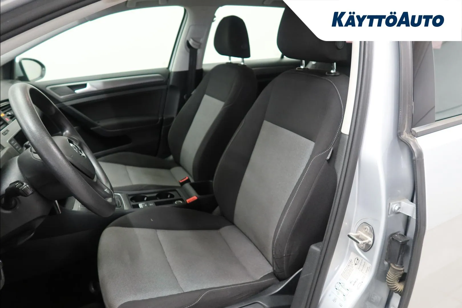 Volkswagen Golf NJY-406 carousel image