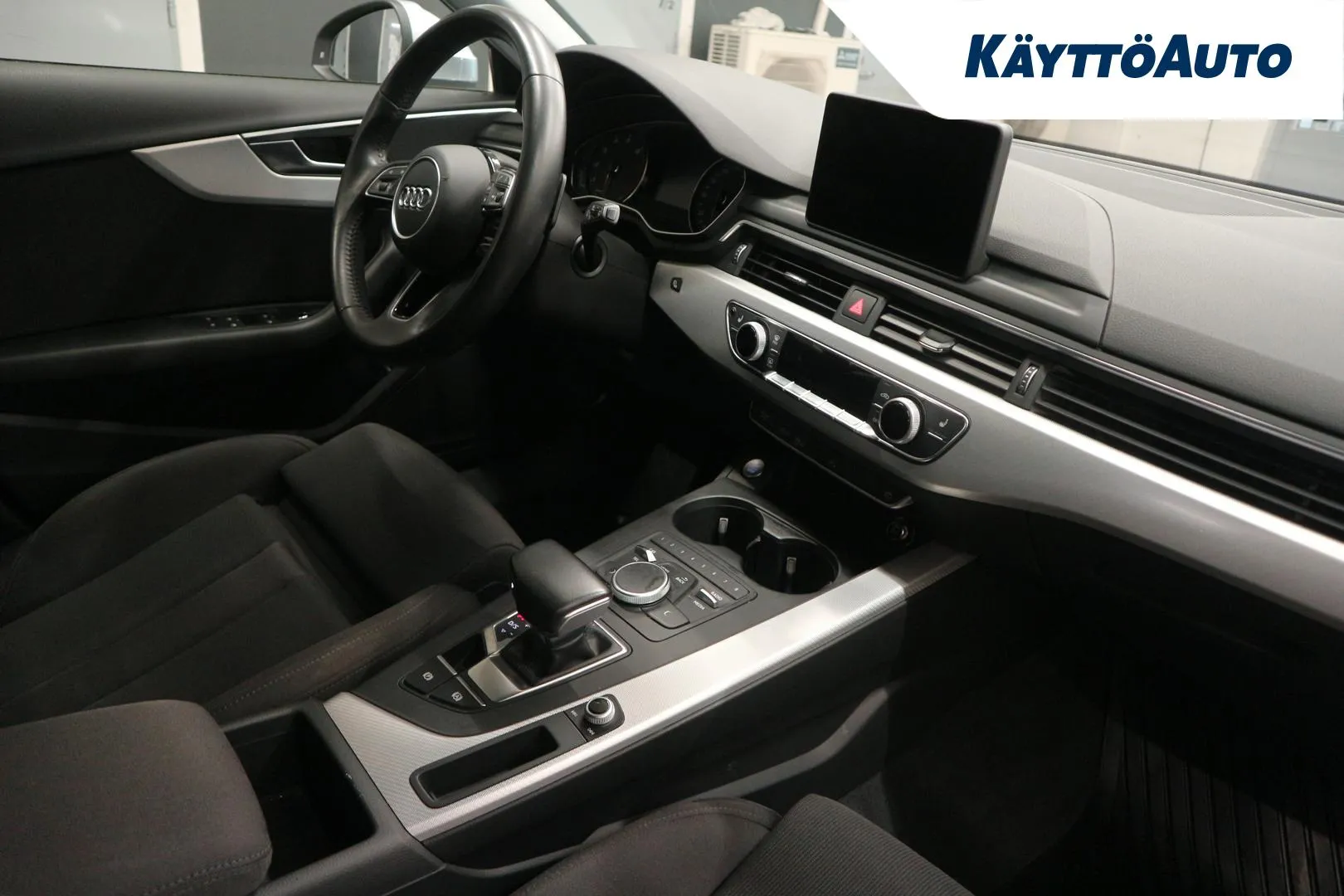 AUDI A4 JKS-840 carousel image