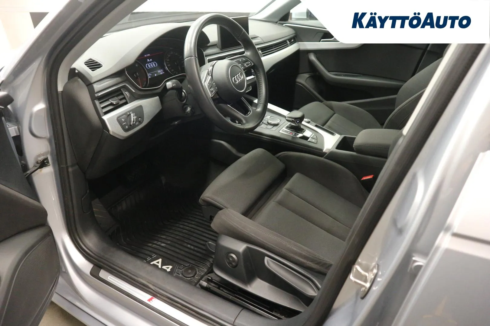 AUDI A4 JKS-840 carousel image