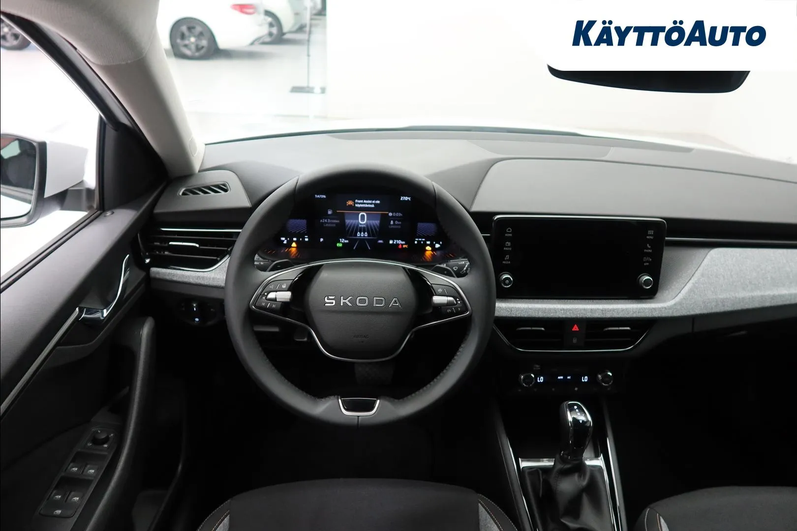 Skoda Scala YYE-335 carousel image