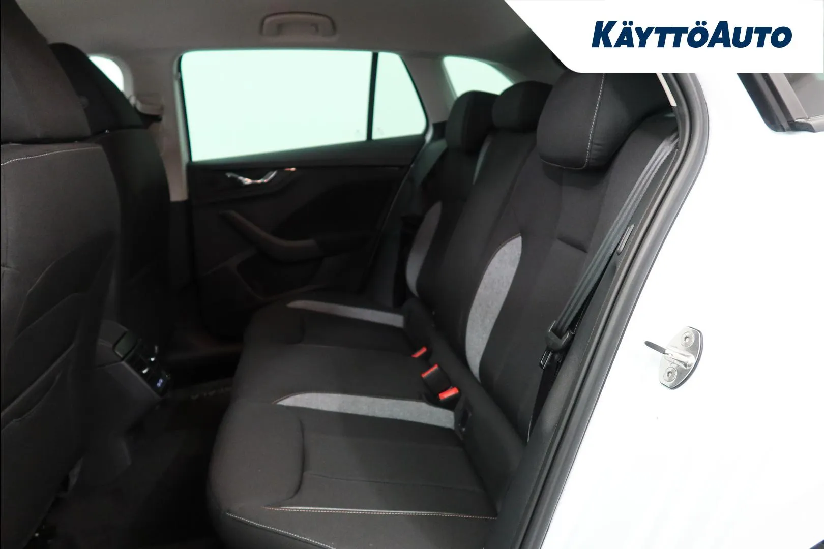 Skoda Scala YYE-335 carousel image