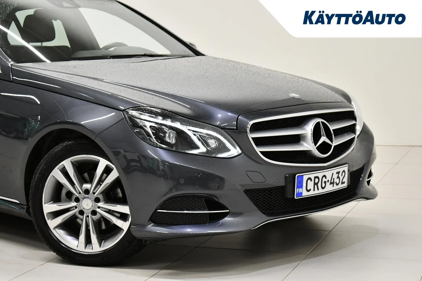 MERCEDES-BENZ E CRG-432 carousel image