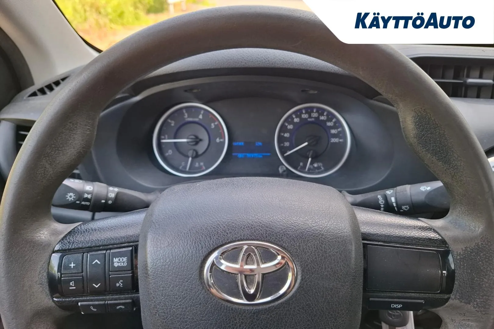 TOYOTA Hilux MYP-531 carousel image