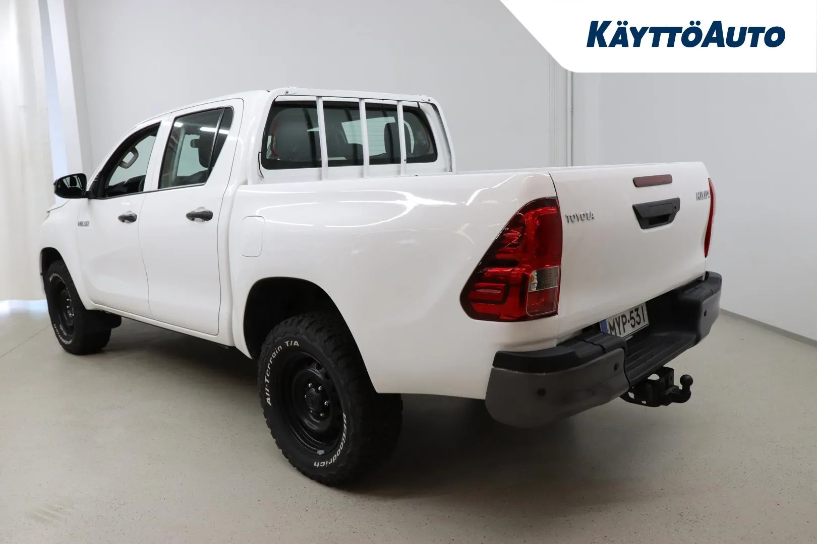 TOYOTA Hilux MYP-531 carousel image