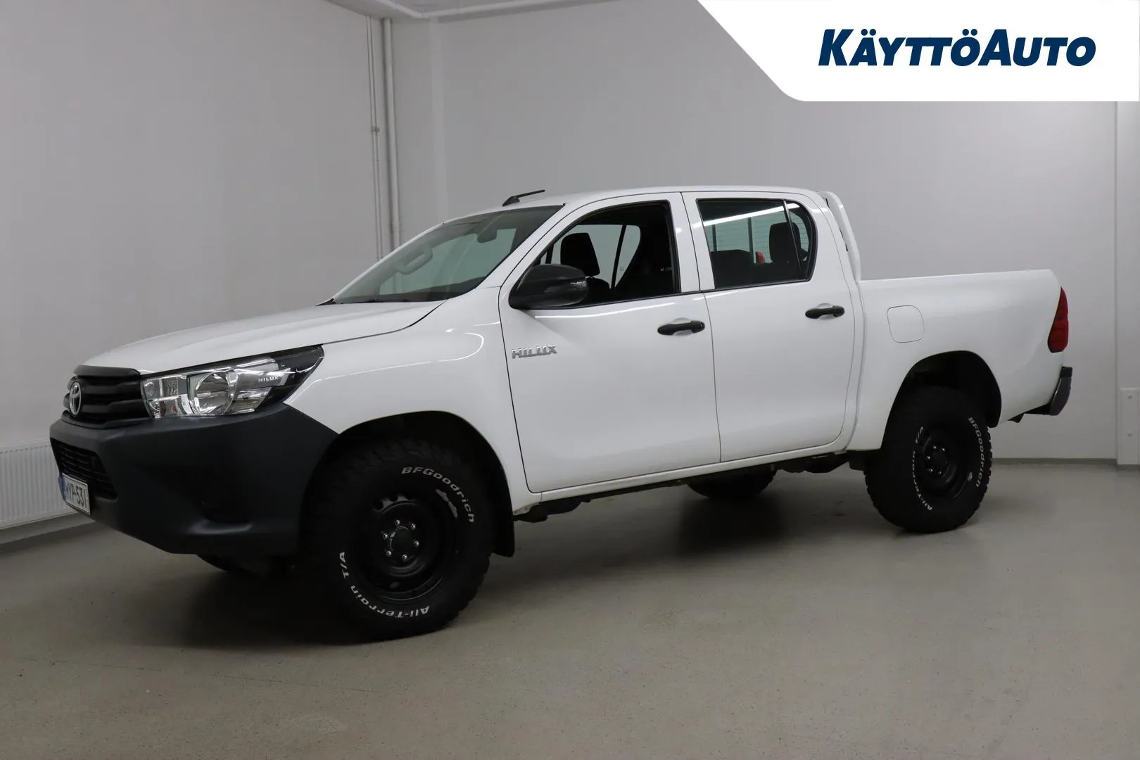 TOYOTA Hilux MYP-531 carousel image