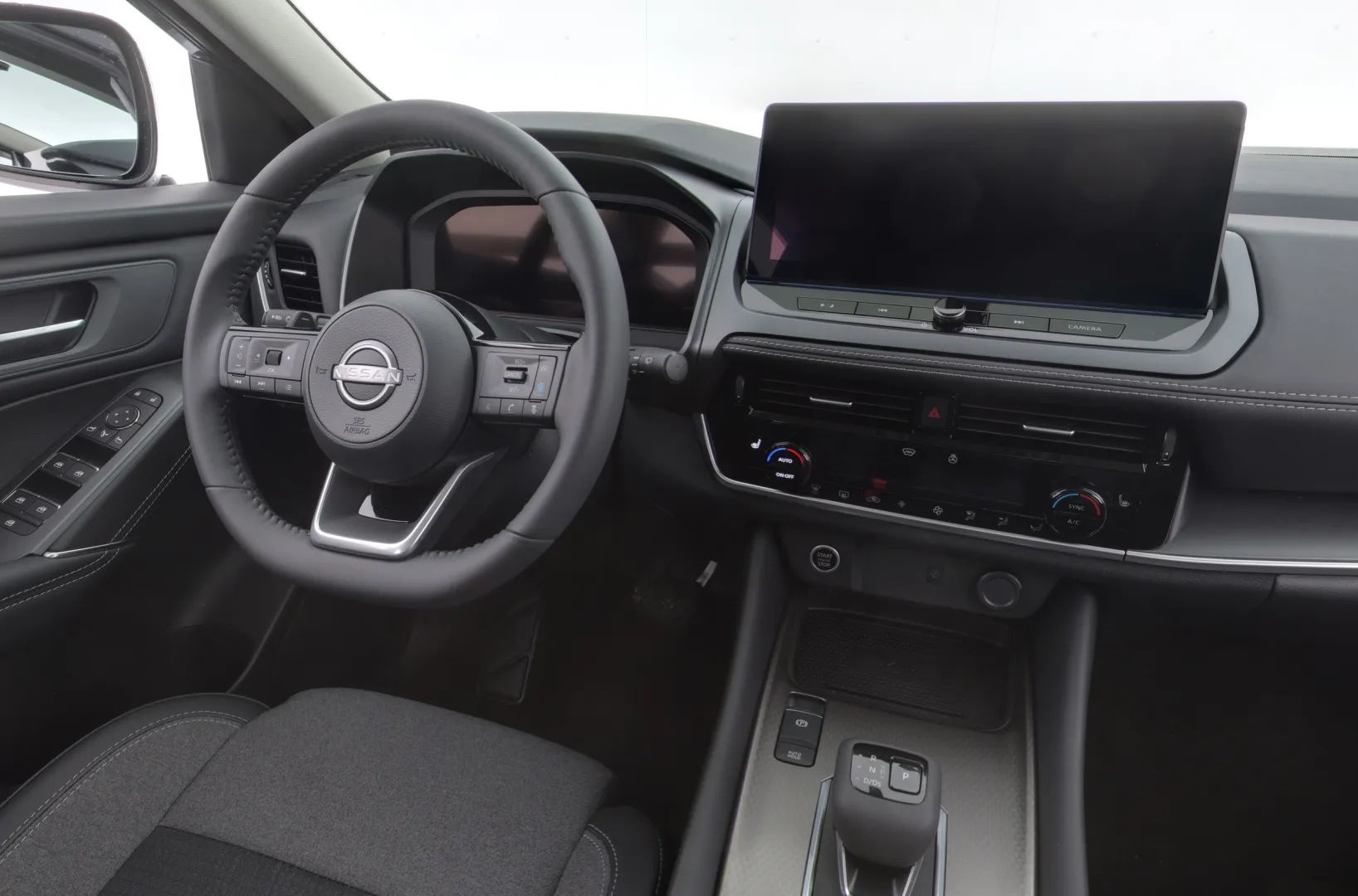 Nissan Qashqai GRJ-384 carousel image
