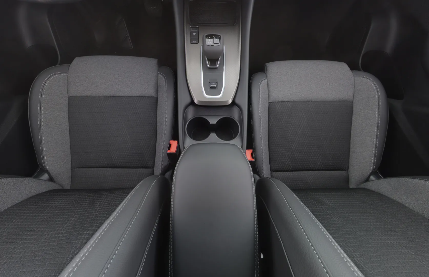 Nissan Qashqai GRJ-376 carousel image