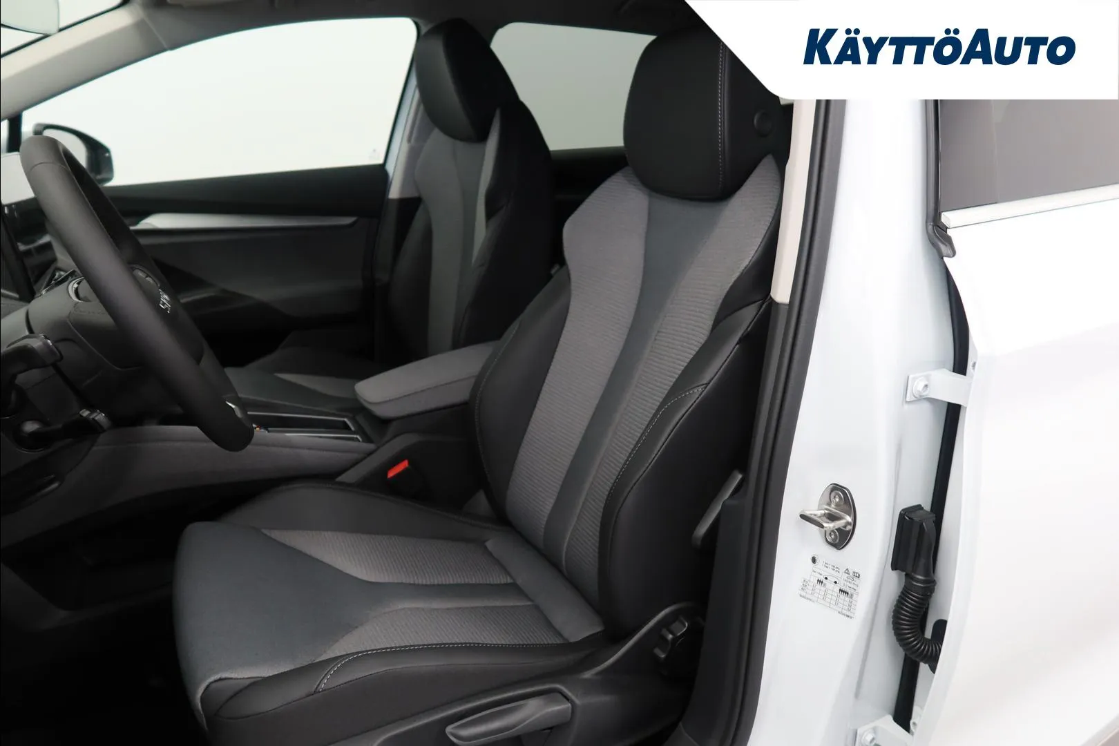 Skoda Enyaq XVZ-754 carousel image