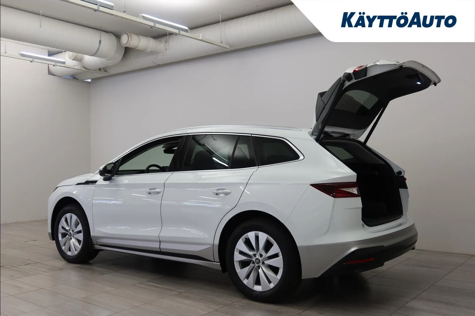 Skoda Enyaq XVZ-754 carousel image