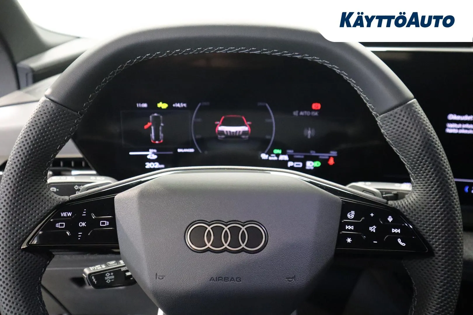 Audi Q6 e-tron YYF-729 carousel image