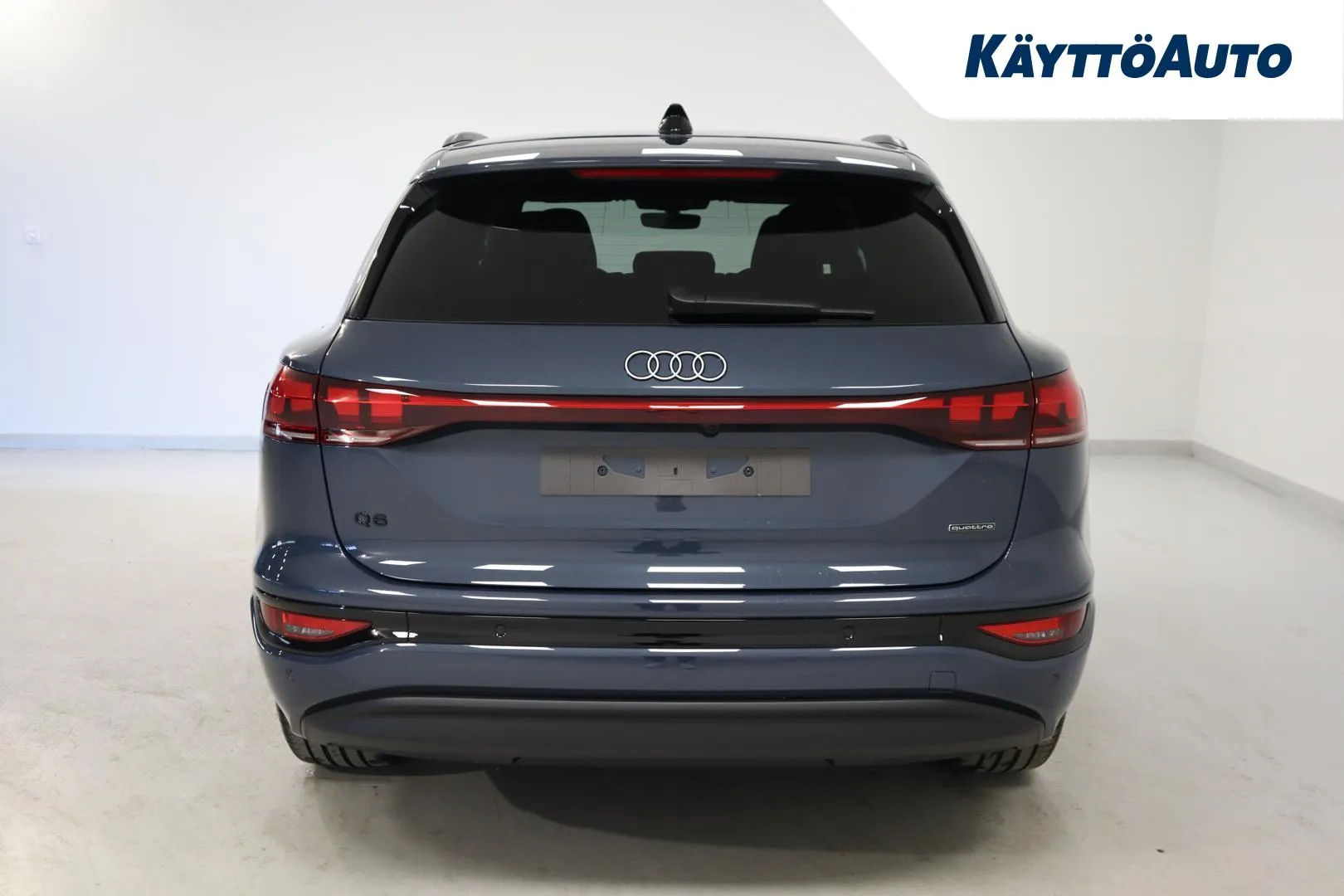 Audi Q6 e-tron YYF-729 carousel image