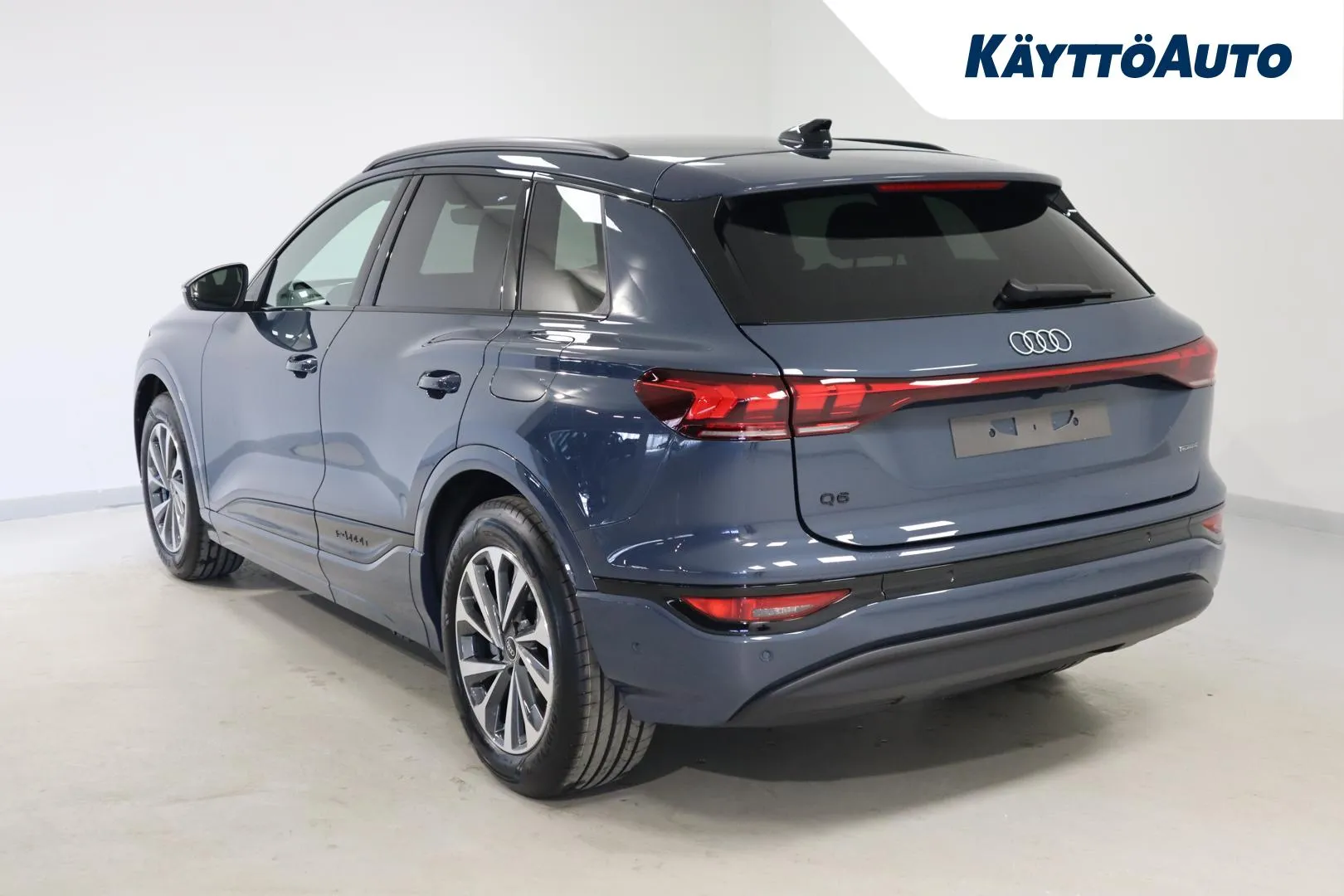 Audi Q6 e-tron YYF-729 carousel image