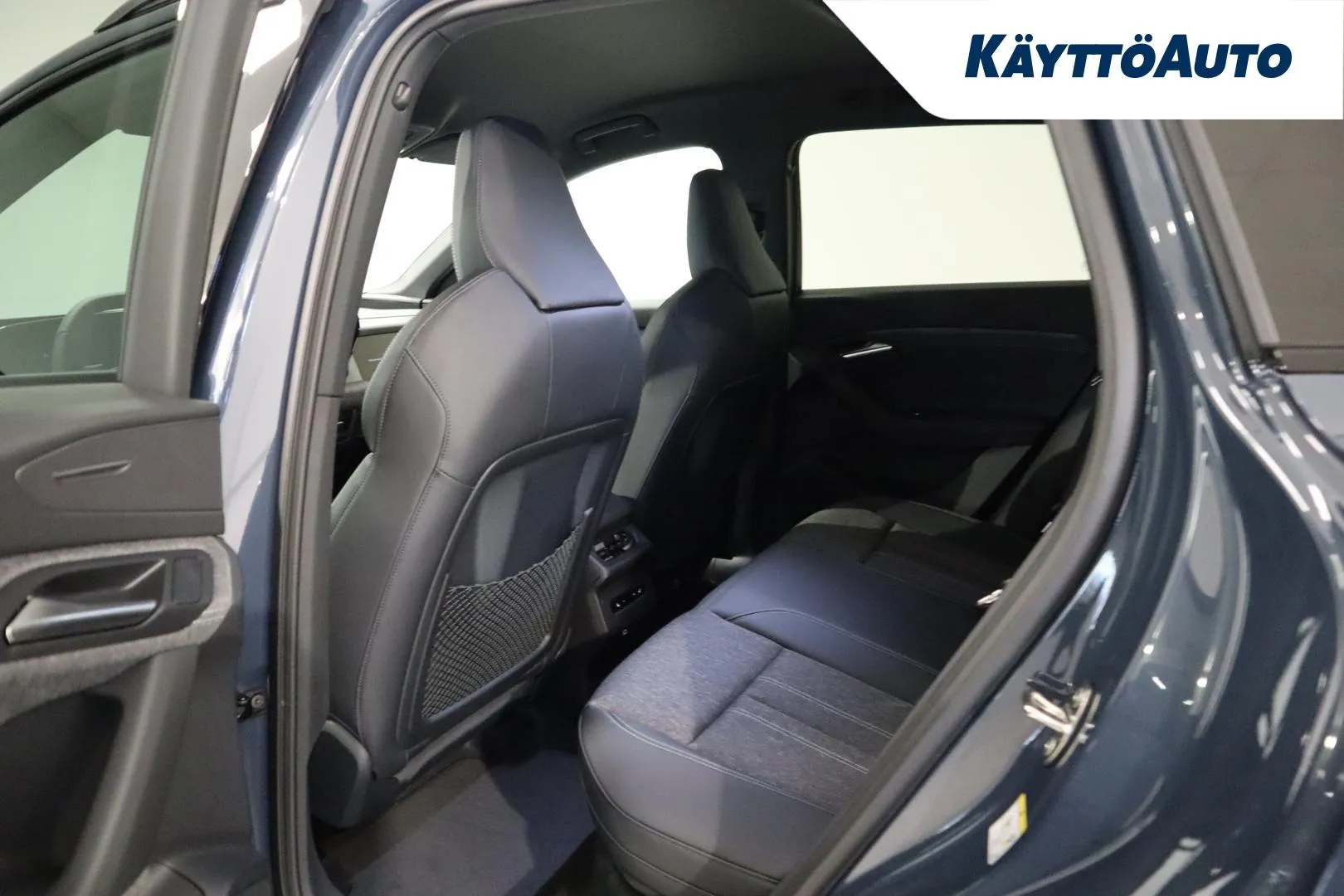 Audi Q6 e-tron YYF-729 carousel image