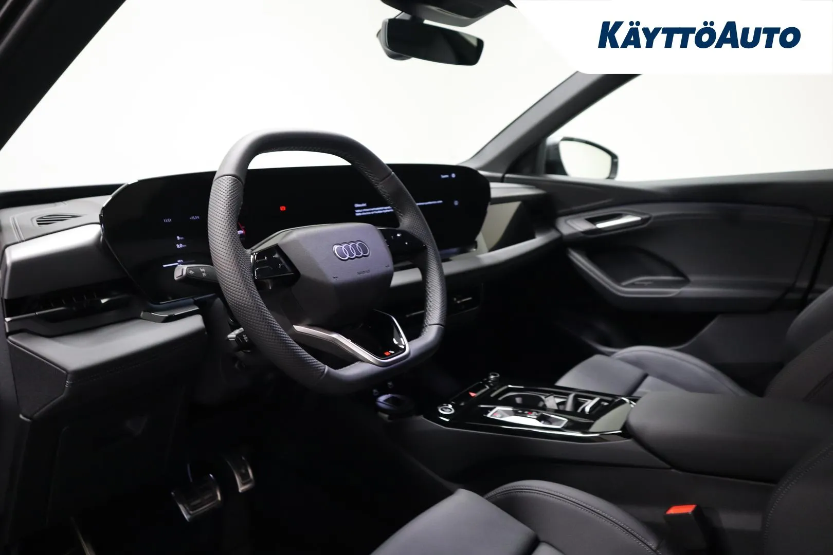 Audi Q6 e-tron YYF-730 carousel image