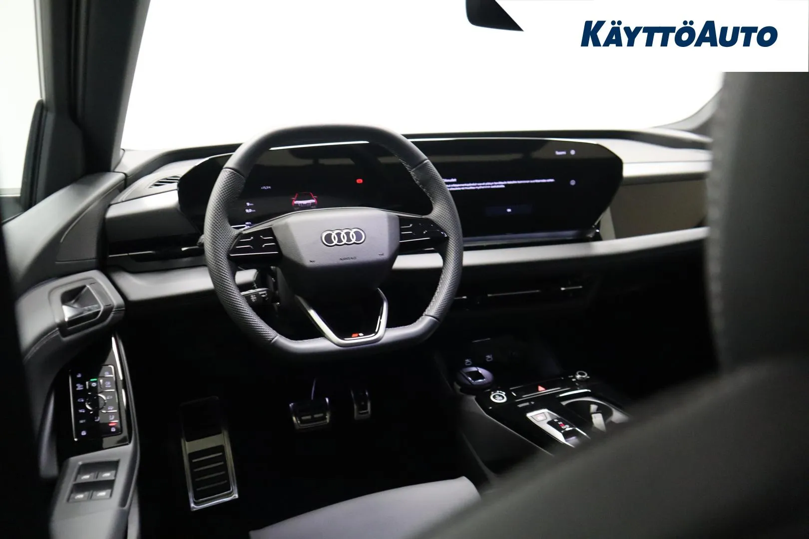 Audi Q6 e-tron YYF-730 carousel image