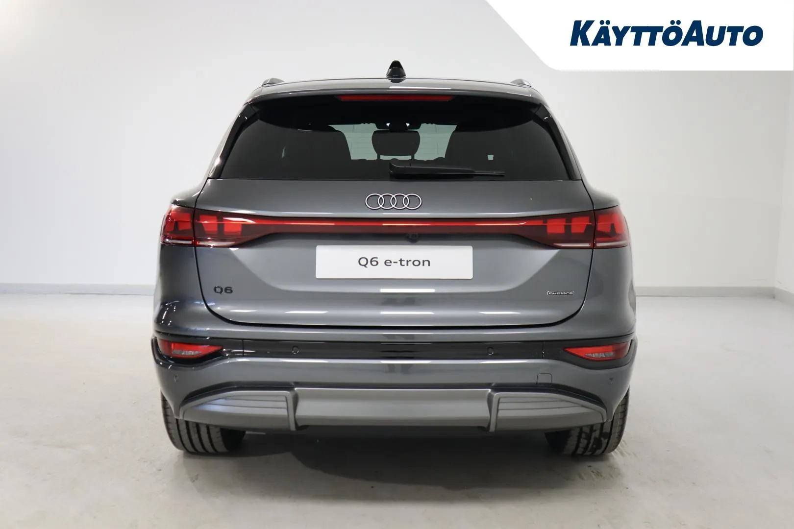 Audi Q6 e-tron YYF-730 carousel image