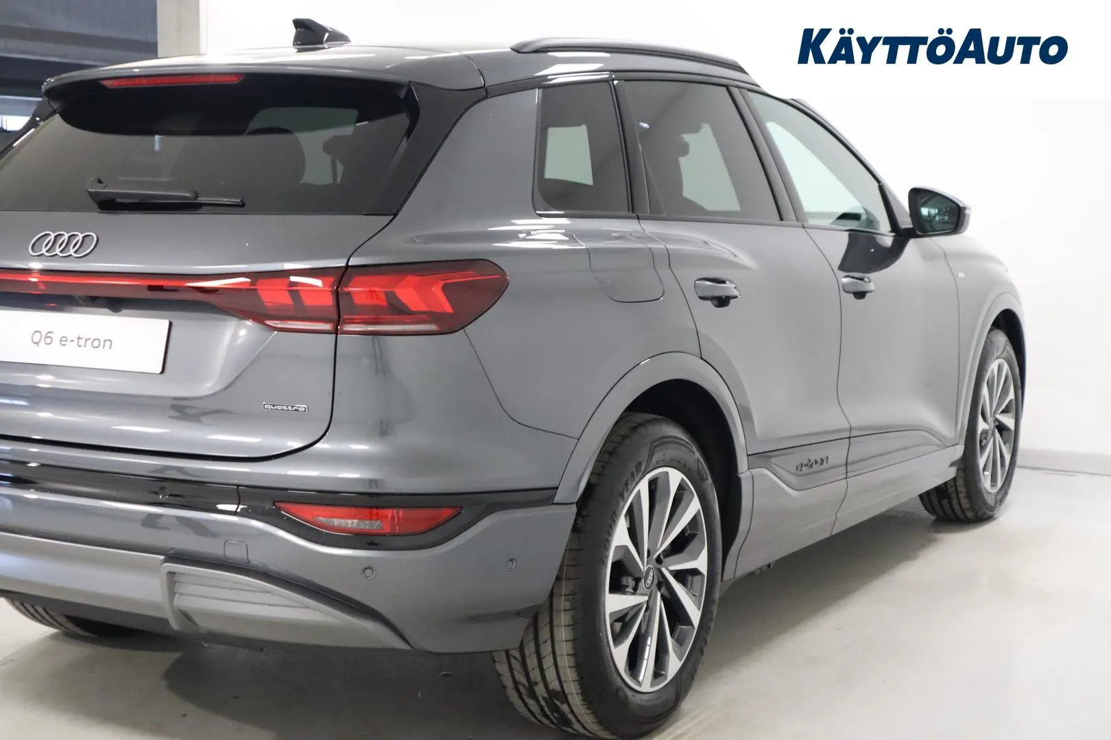 Audi Q6 e-tron YYF-730 carousel image