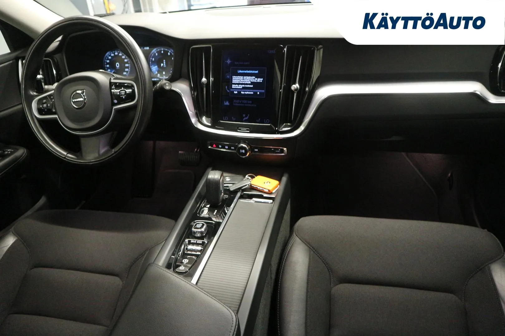VOLVO V60 CPN-153 carousel image