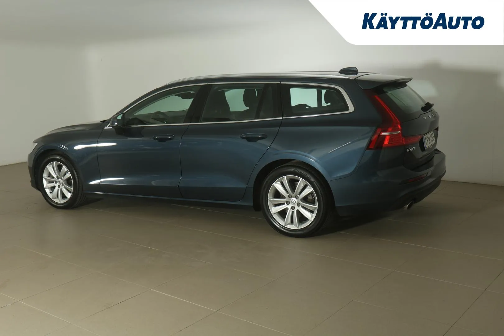 VOLVO V60 CPN-153 carousel image