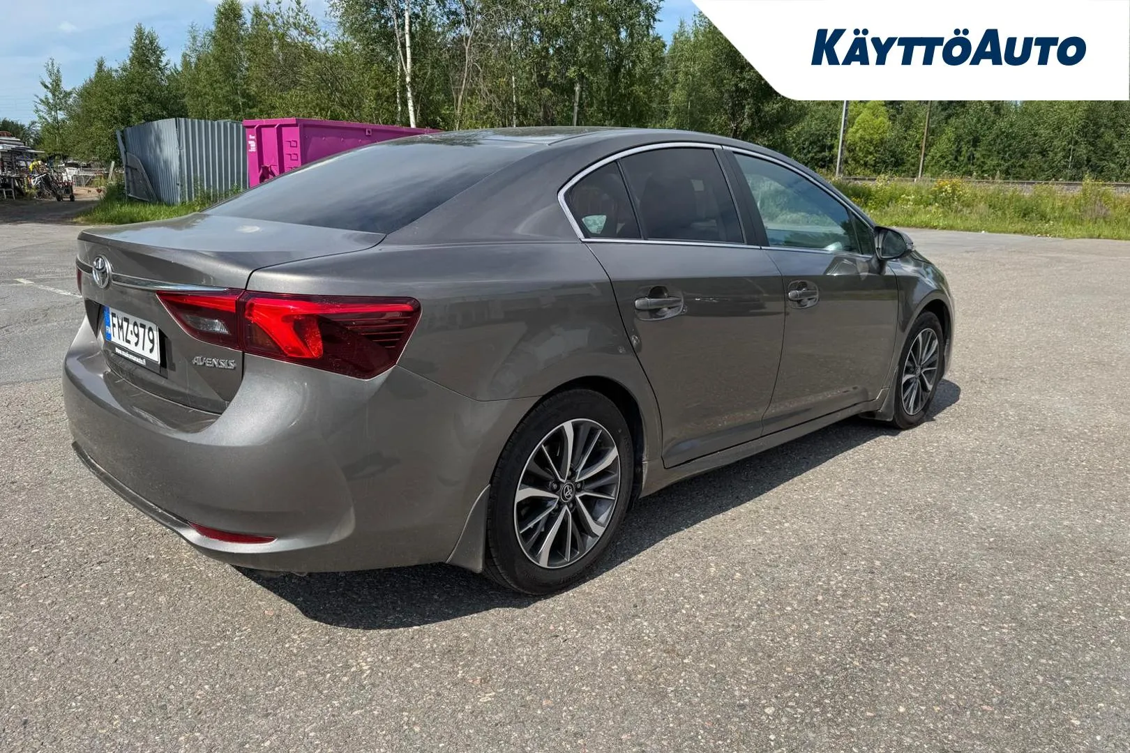 Toyota Avensis FMZ-979 carousel image