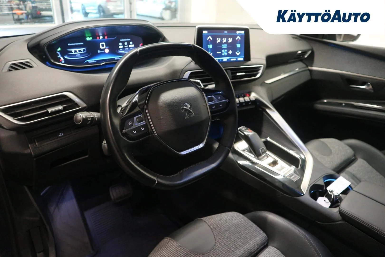 PEUGEOT 5008 YLF-690 carousel image