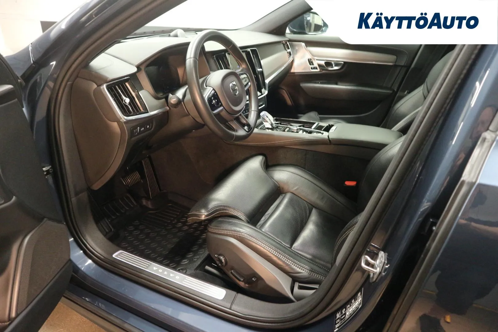VOLVO S90 ESM-887 carousel image