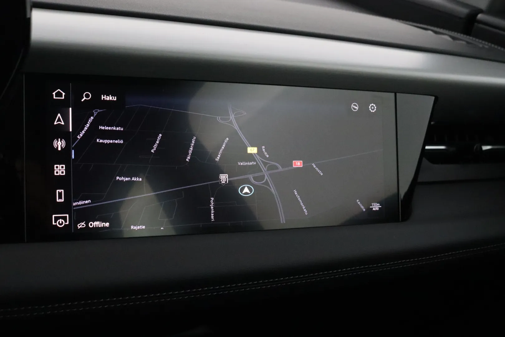 Audi Q6 e-tron SRH-879 carousel image