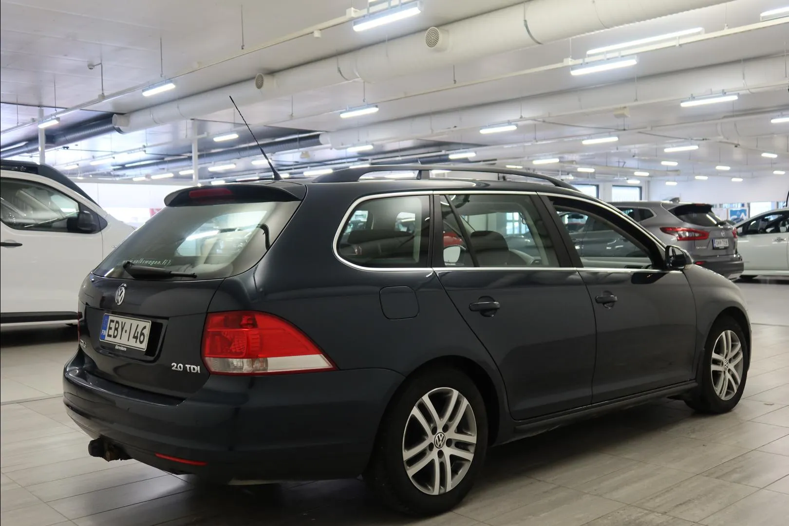 VOLKSWAGEN Golf EBY-146 carousel image