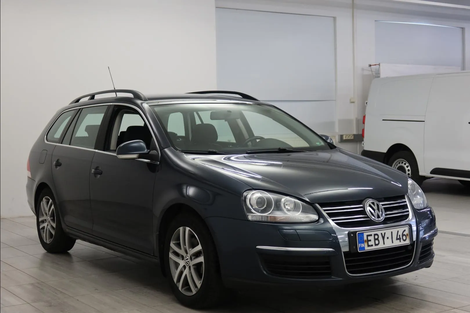 VOLKSWAGEN Golf EBY-146 carousel image