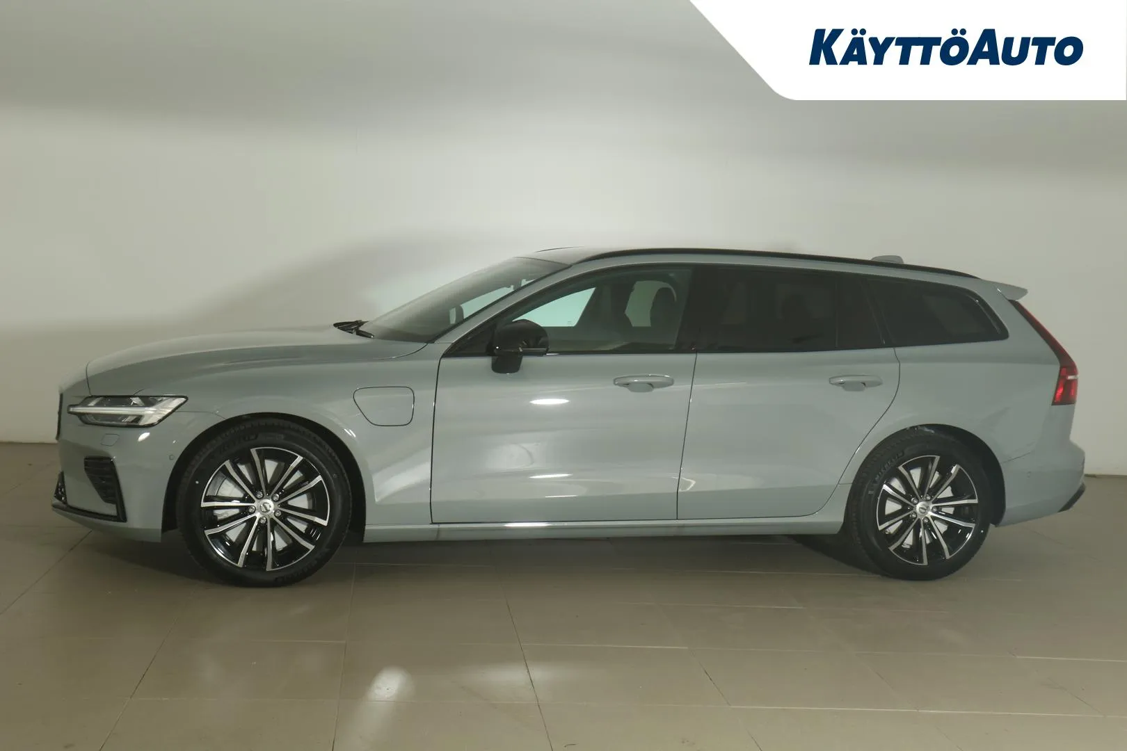 Volvo V60 EVJ-365 carousel image