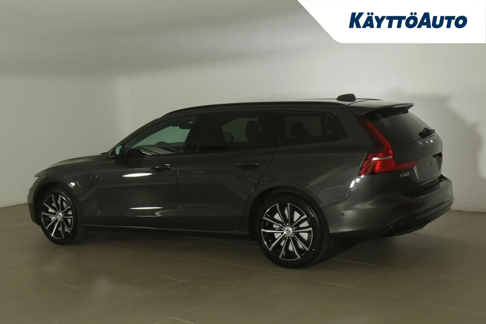 Volvo V60 FRY-609 carousel image