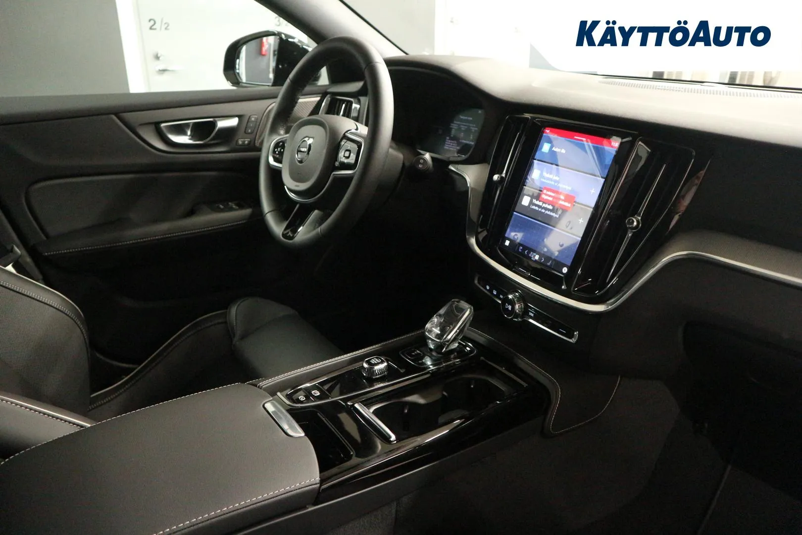 Volvo V60 FRY-609 carousel image