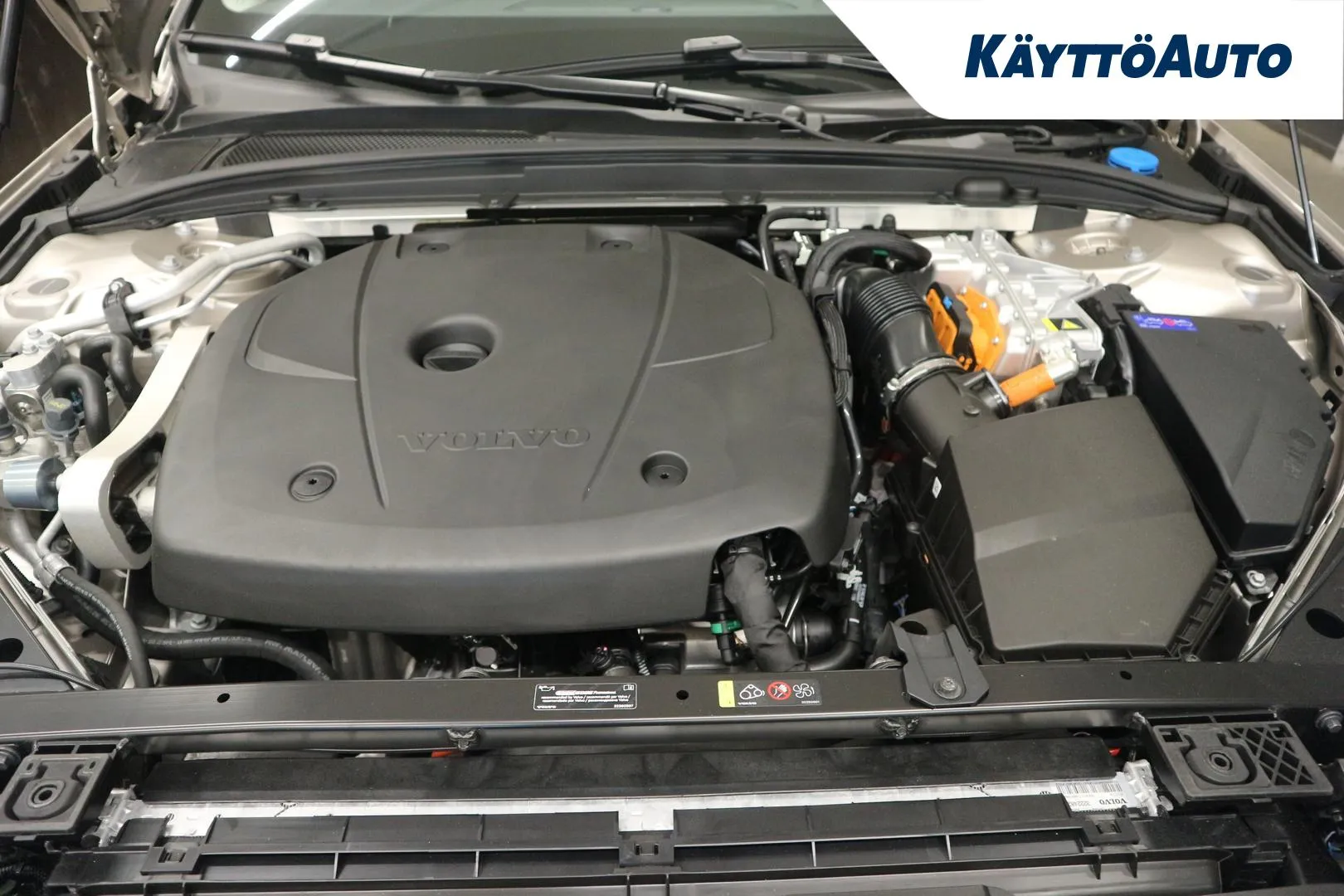 Volvo V60 GRE-523 carousel image