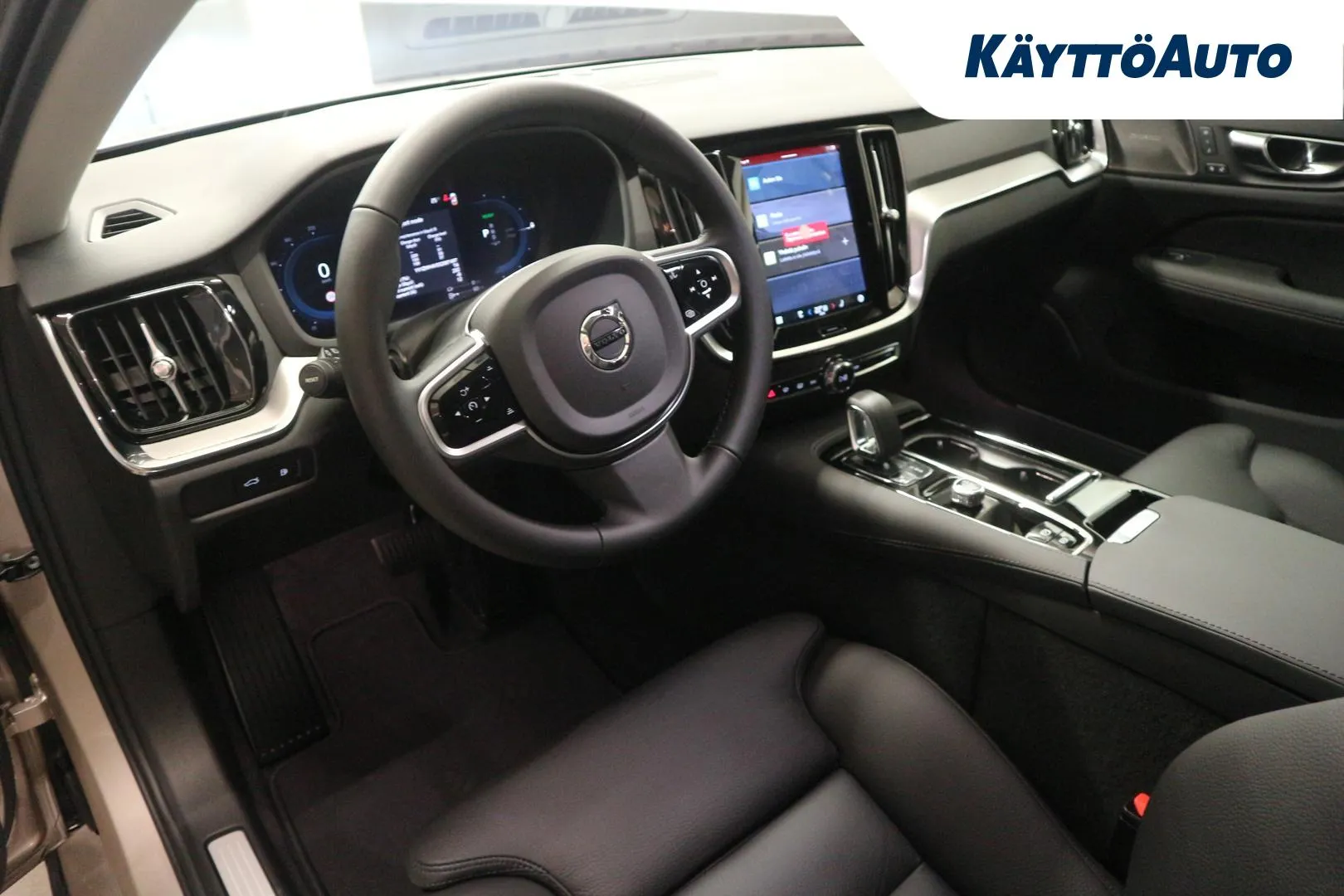 Volvo V60 GRE-523 carousel image