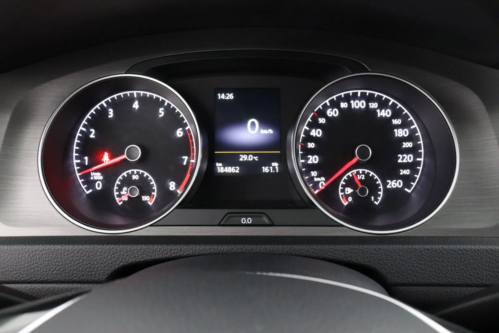 VOLKSWAGEN Golf EMN-582 carousel image