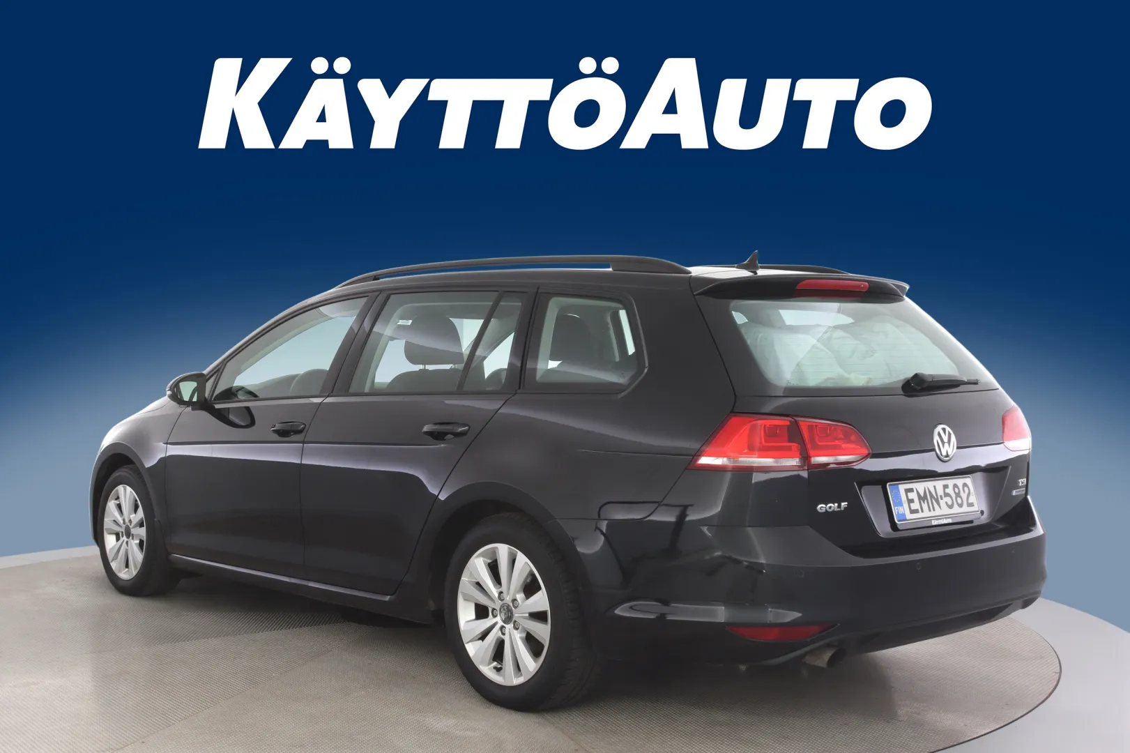 VOLKSWAGEN Golf EMN-582 carousel image