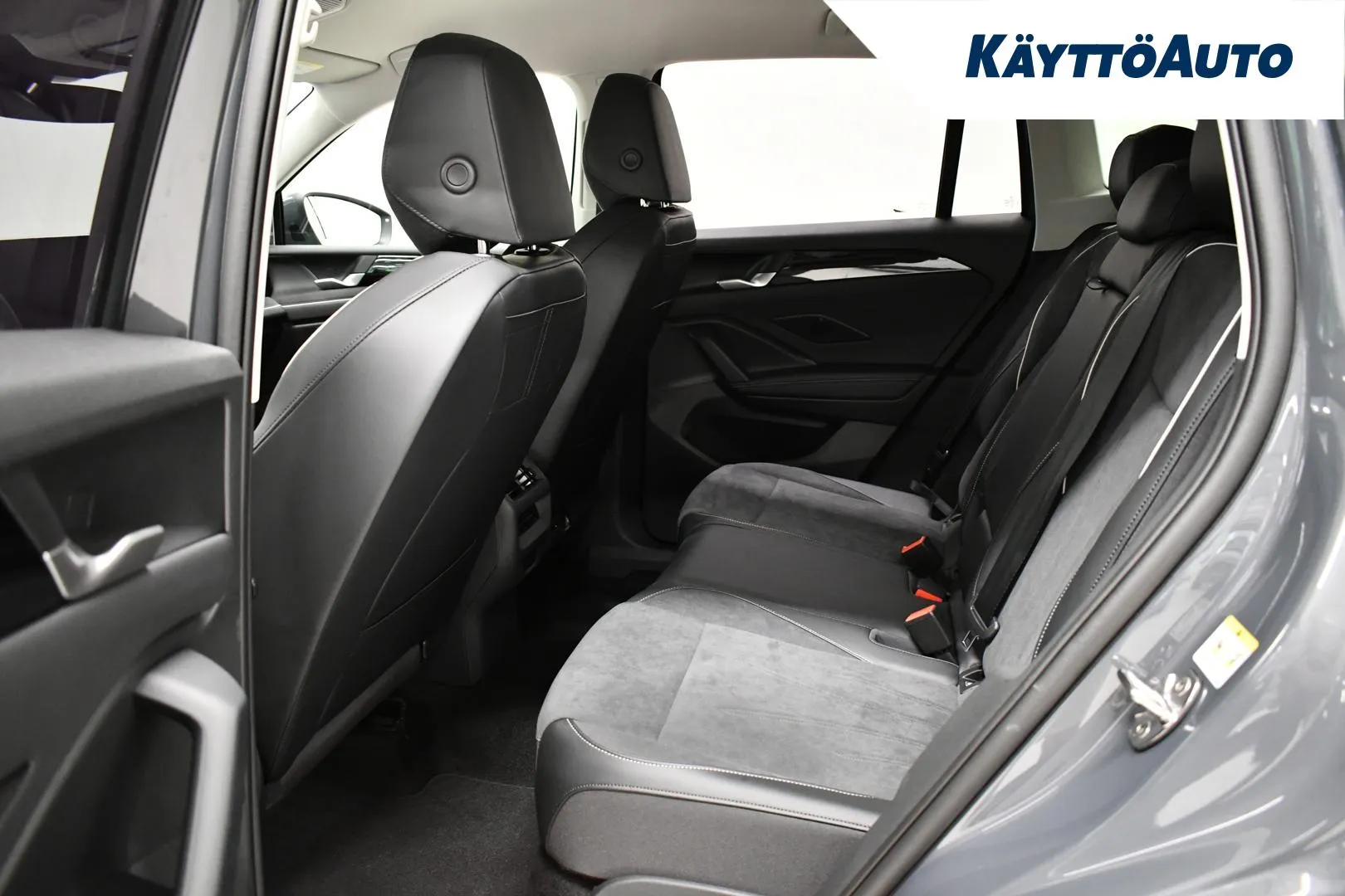 Volkswagen Tiguan ZPT-639 carousel image