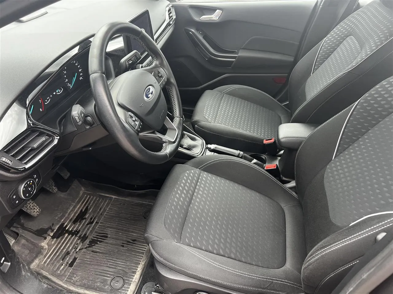 FORD Fiesta GMX-286 carousel image