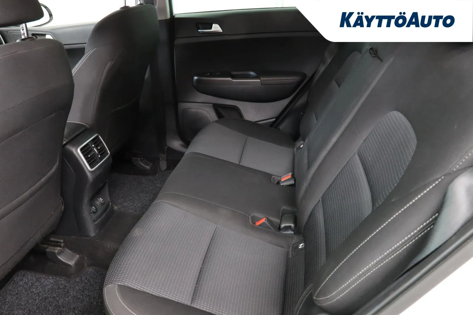 Kia Sportage COT-999 carousel image